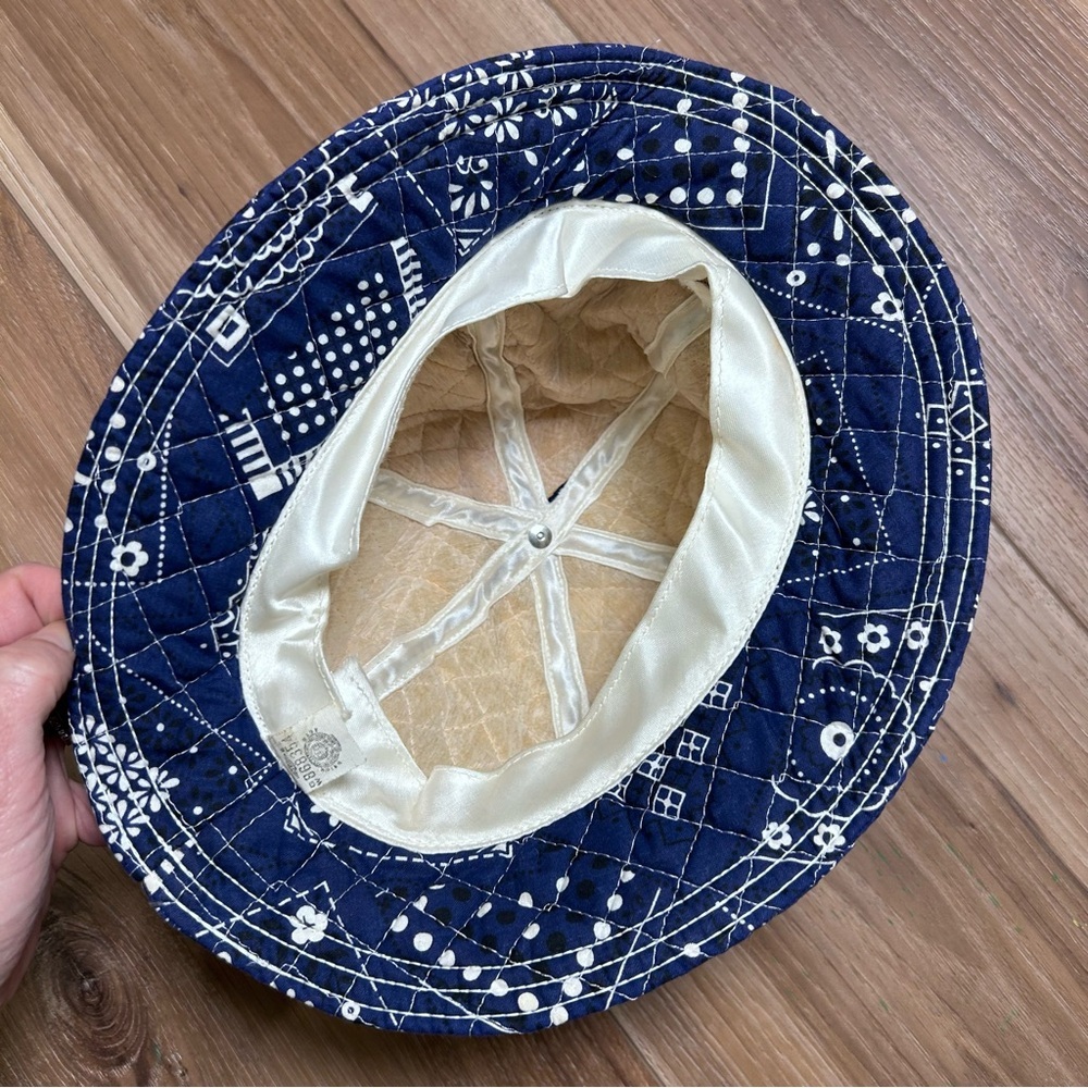 Vintage blue bandana print quilted bucket hat USA Union made festival 4th July - Picture 4 of 6